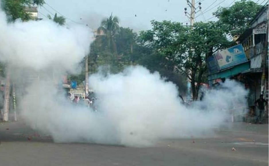 চাঁপাইনবাবগঞ্জে নিষিদ্ধ আওয়ামী লীগের  দাপট, ককটেল হামলা