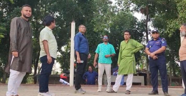 রবীন্দ্র জয়ন্তী উদযাপন ও জিয়া খাল খনন এলাকা পরিদর্শন করলেন কুষ্টিয়ার জেলা প্রশাসক