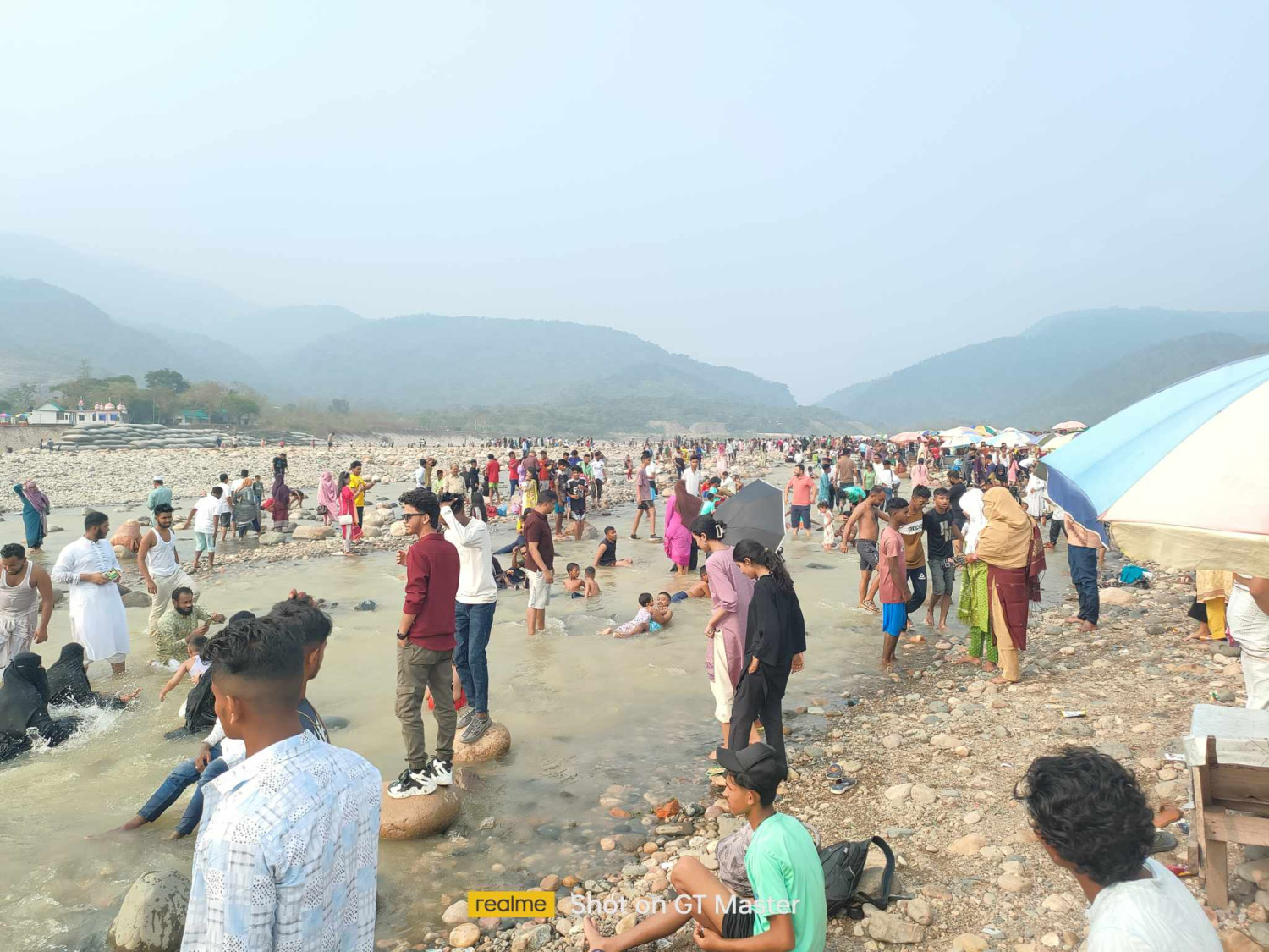 বন্ধের পর পর্যটকদের জন্য খুললো সাদাপাথর