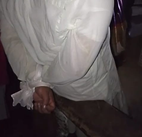 সুনামগন্জের জগন্নাথপুরে মাদ্রাসার মুহতামিকে নামাজ থেকে ধরে নিয়ে হাতে বেঁধে নির্যাতন