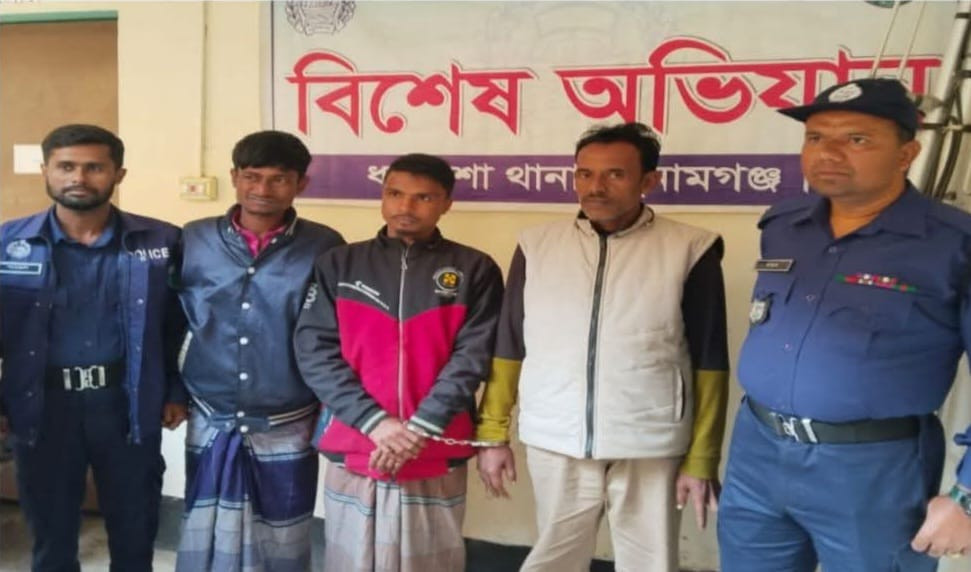 ধর্মপাশায় পুলিশের বিশেষ অভিযানে ৪৭ পিস ইয়াবা সহ ৩ জন গ্রেপ্তার