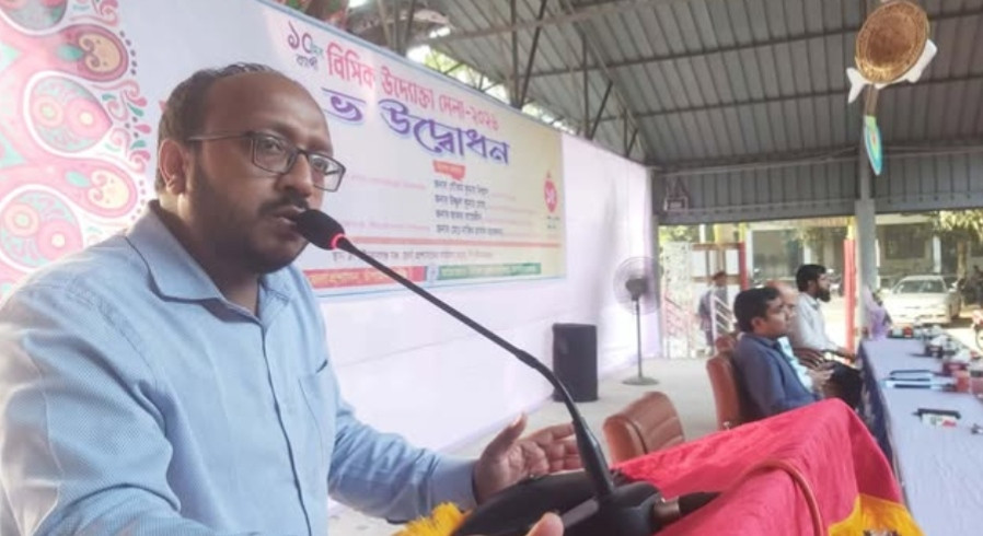 চাঁপাইনবাবগঞ্জে ১০ দিনব্যপী "বিসিক উদ্যোক্তা মেলা" জমে উঠেছে