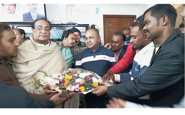 রাজবাড়ী সদরে বিএনপি প্রার্থী খৈয়মের সাথে জাতীয়তাবাদী গণজাগরণ দলের শুভেচ্ছা বিনিময়