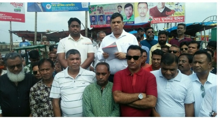 জামালপুর জেলা বিএনপির উদ্যোগে জনসাধারণের মাঝে লিফলেট বিতরণ