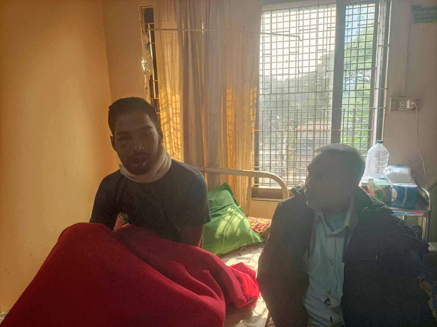 বাগমারা'য় ভয়াবহ সড়ক দুর্ঘটনায় গুরুতর আহত ফিরোজ— জরুরি চিকিৎসায় প্রয়োজন ১ লাখ ৫০ হাজার টাকা