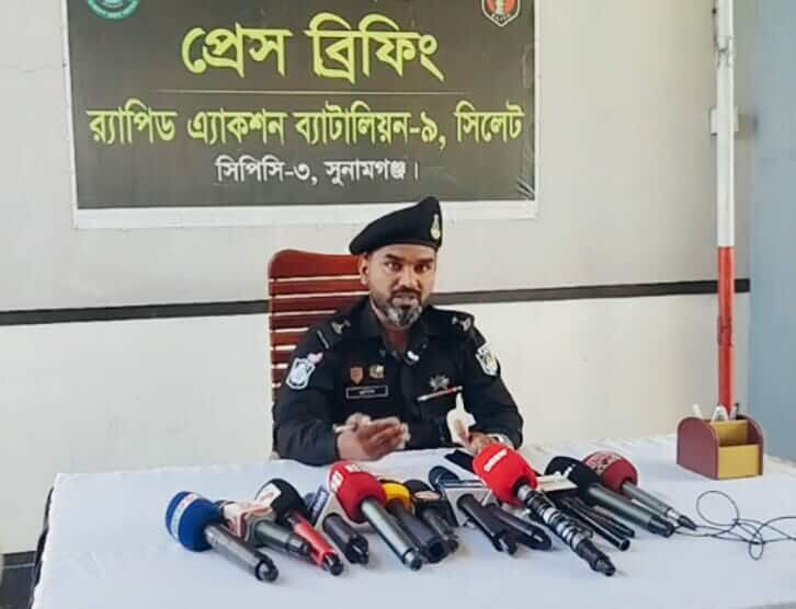 সুনামগঞ্জে ভুয়া ব্যবসায়ী সেঁজে কোটি টাকার প্রতারণা গাইবান্ধায় র‌্যাবের অভিযানে সংঘবদ্ধ চক্রের ৬ সদস্য গ্রেফতার