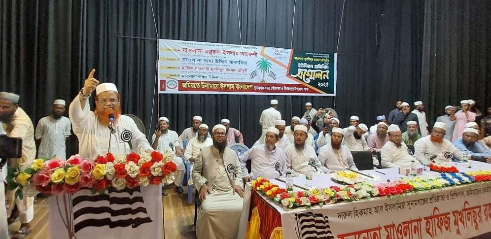 নড়াইলে ইজিবাইক চালকের গলা ও পুরুষাঙ্গ কাটা লাশ উদ্ধার করেছে পুলিশ।