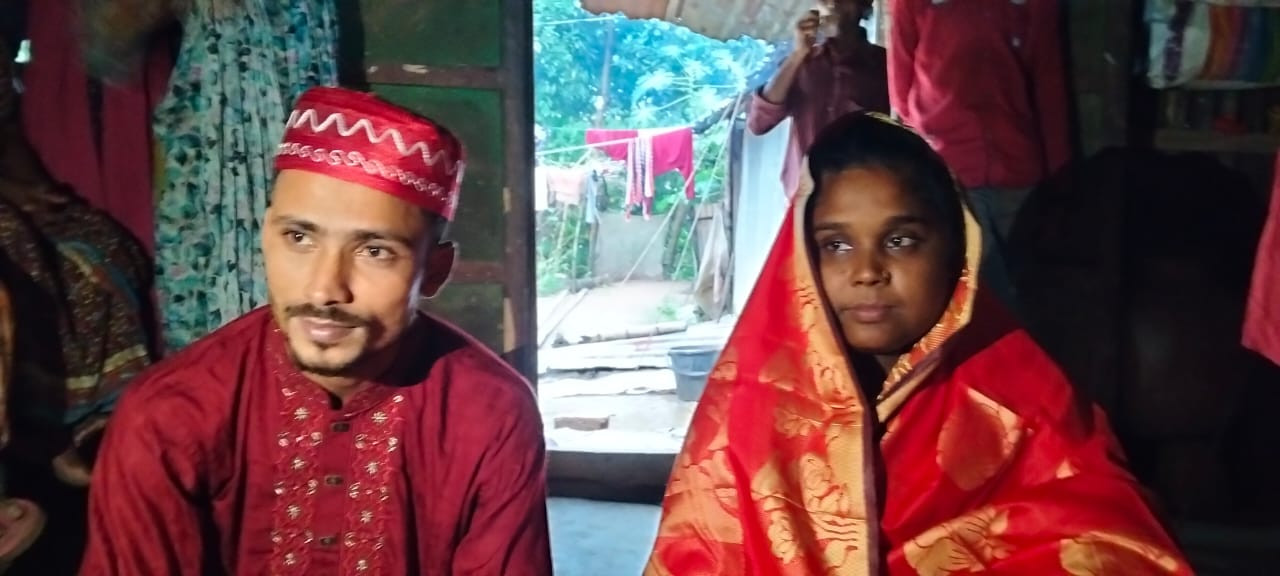 মধ্যনগরে প্রথম স্ত্রী ও তিন সন্তান থাকার পরও অবিবাহিত পরিচয়ে প্রতিবন্ধী মেয়েকে বিয়ে, এলাকায় চাঞ্চল্য