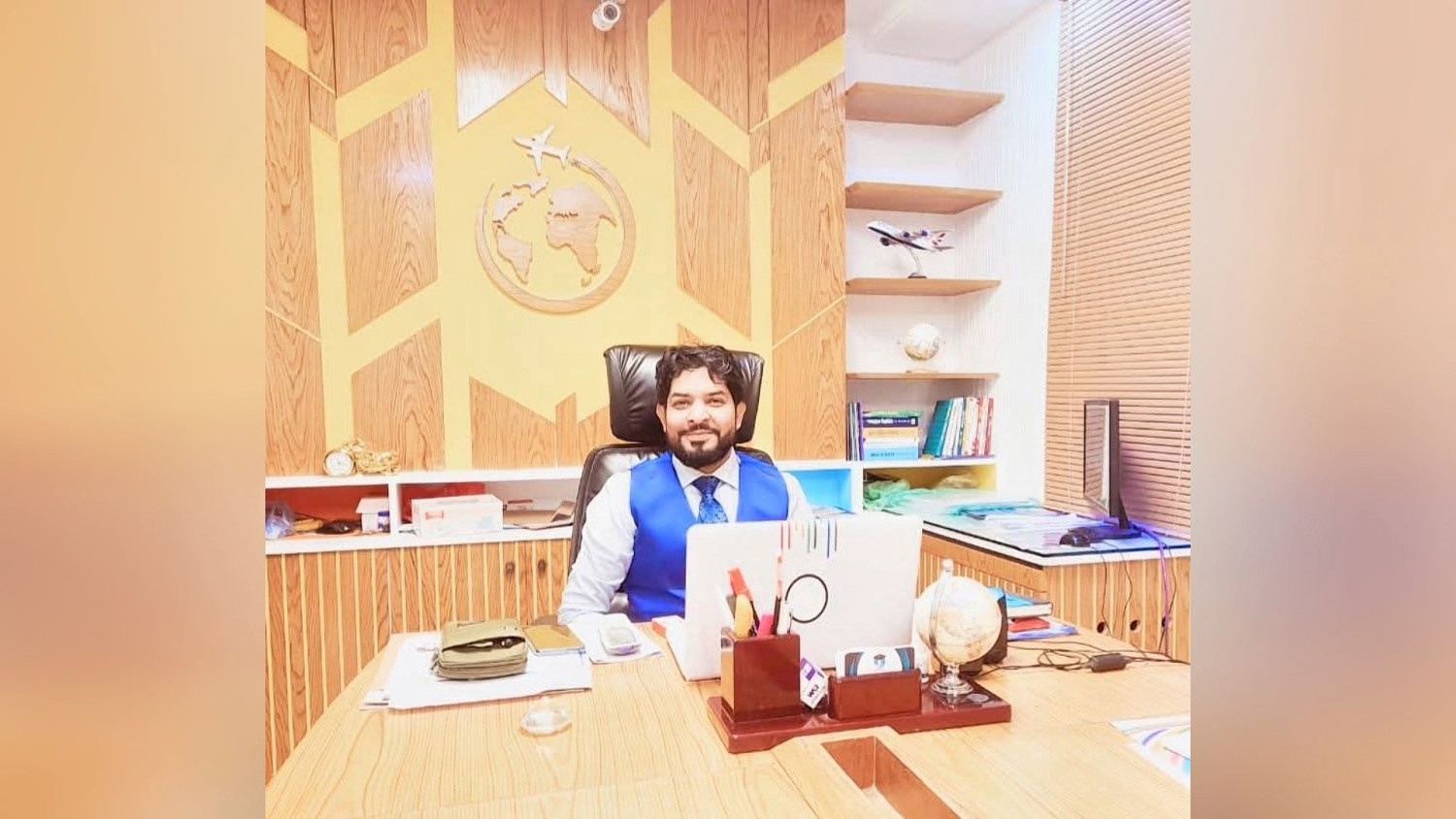 কানাইঘাটে প্রিন্সিপাল আহমেদ সালেহ বিন মালিকের ঈদ শুভেচ্ছা