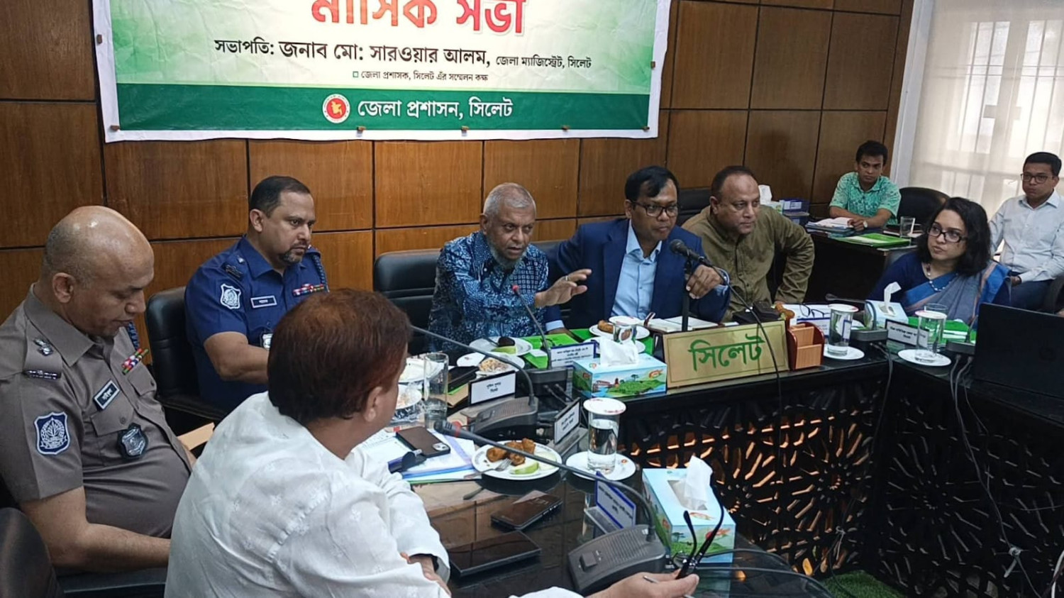 সীমান্তে চোরাচালান ও বিমান বন্দরে যাত্রী হয়রানি বন্ধে কঠোর নির্দেশনা