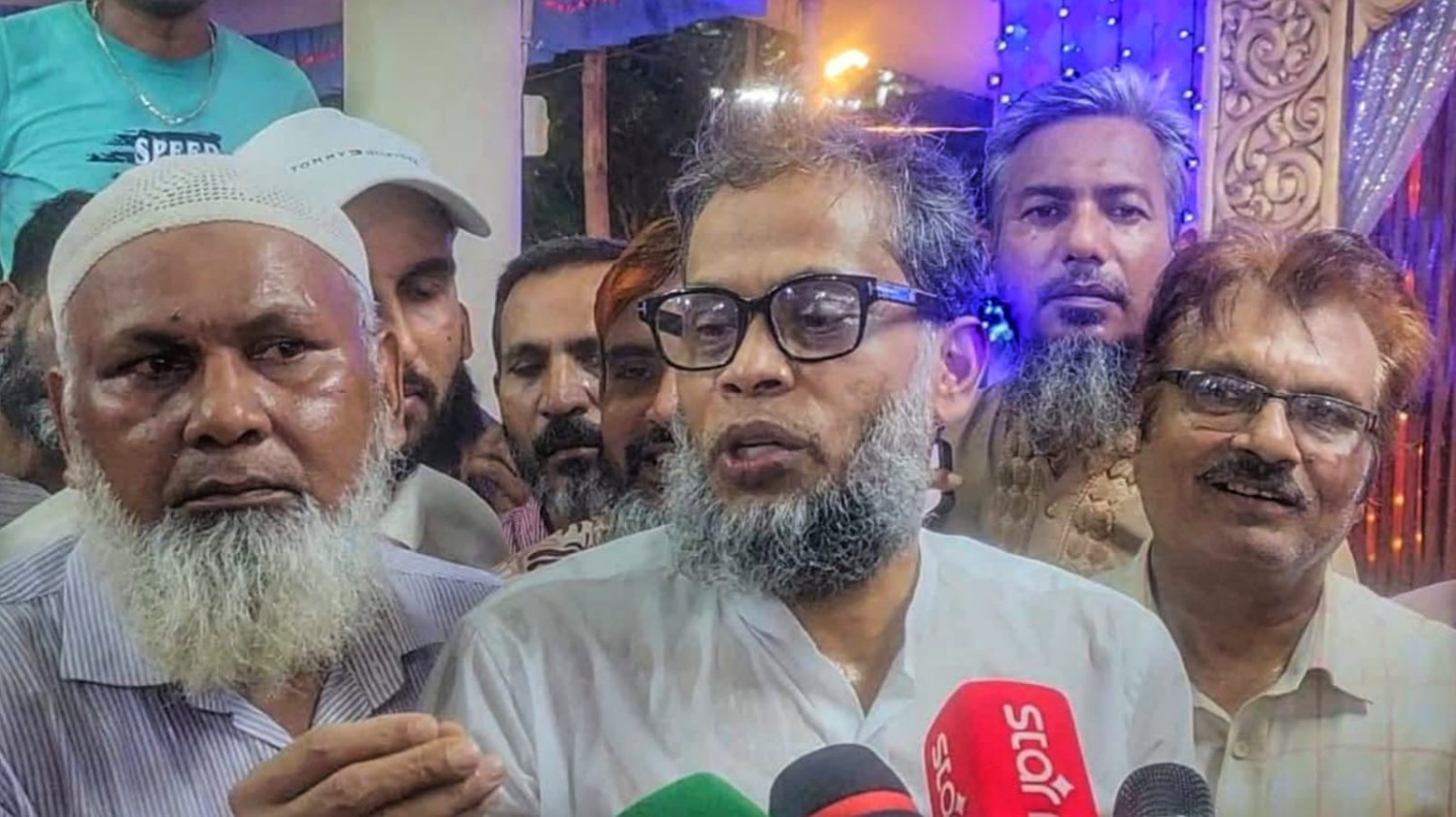 মুন্সিগঞ্জে পূজার নিরাপত্তা নিয়ে কোনো শঙ্কা নেই পরিদর্শনে কামরুজ্জামান রতন।