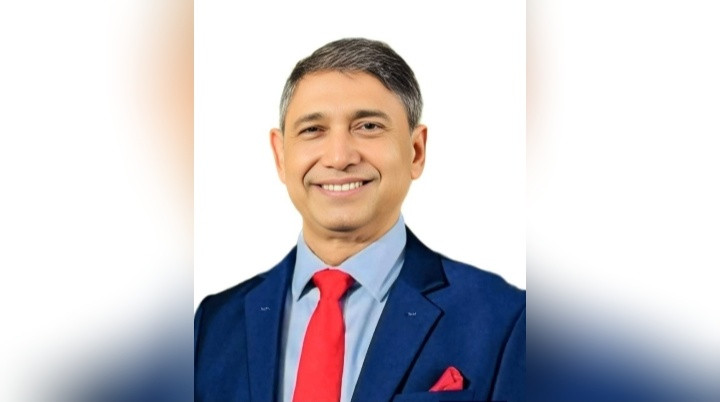 মুক্তিযুদ্ধ বিষয়ক মন্ত্রী এডভোকেট আহমেদ আজম খান সকলকে পবিত্র ঈদুল ফিতরের শুভেচ্ছা জানিয়েছেন