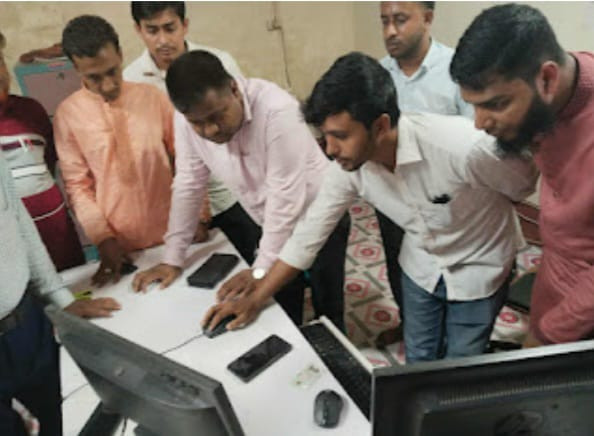 ধর্মপাশায় ভূমি অফিসের গোপন নথিপত্র দিয়ে অবৈধভাবে লক্ষ লক্ষ টাকা হাতিয়ে নিয়েছে আফজাল কম্পিউটার