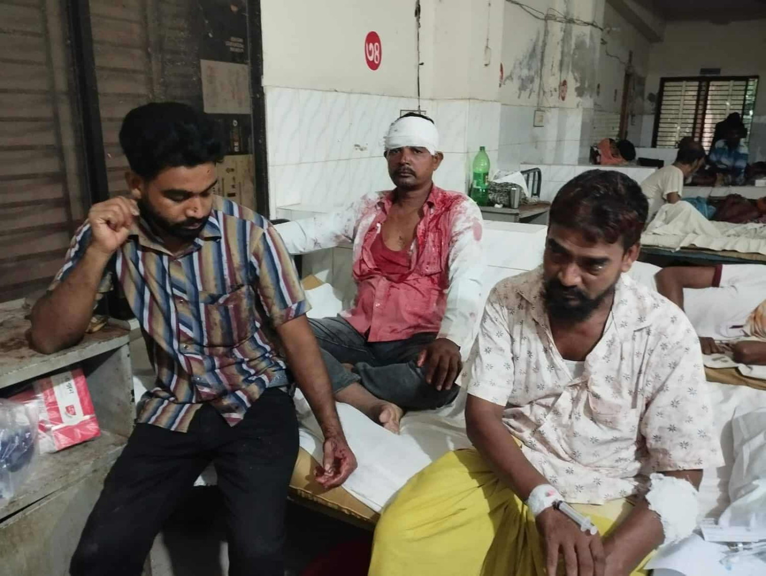 চাঁদা চেয়ে মারপিট,তাঁতীর দলের নেতার (নবাব) গ্রেপ্তার,ও দল থেকেও বহিষ্কার