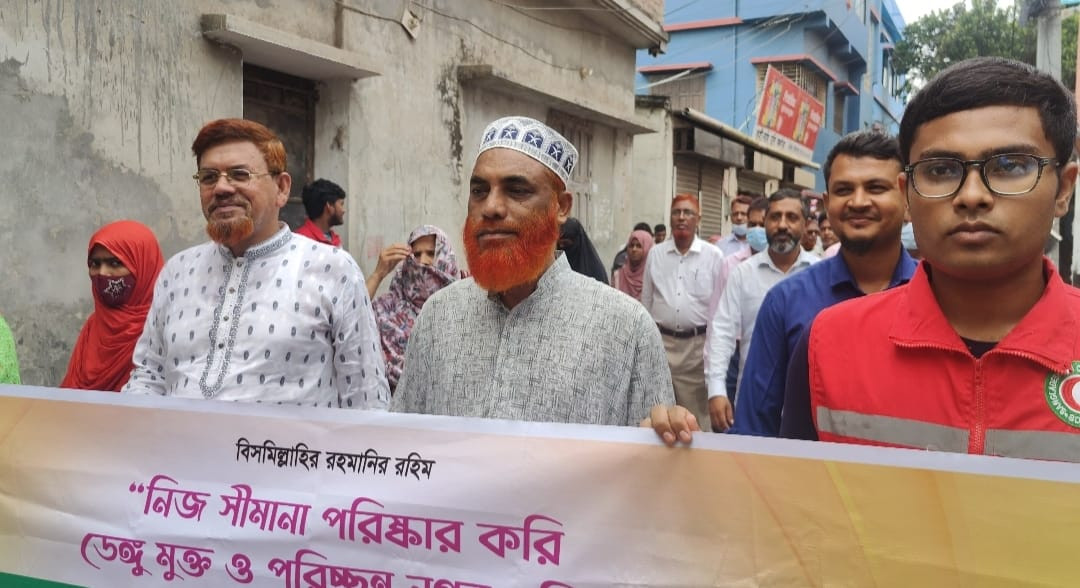 চাঁপাইনবাবগঞ্জ পৌরসভার পৌর কর্মচারী সংসদের উদ্যোগে মশক নিধন ও পরিচ্ছন্নতা উদ্বোধন