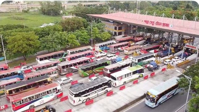 নিরাপত্তা শঙ্কায় মুন্সিগঞ্জের ঢাকা-মাওয়া এক্সপ্রেসওয়ে ও ঢাকা-চট্টগ্রাম মহাসড়ক